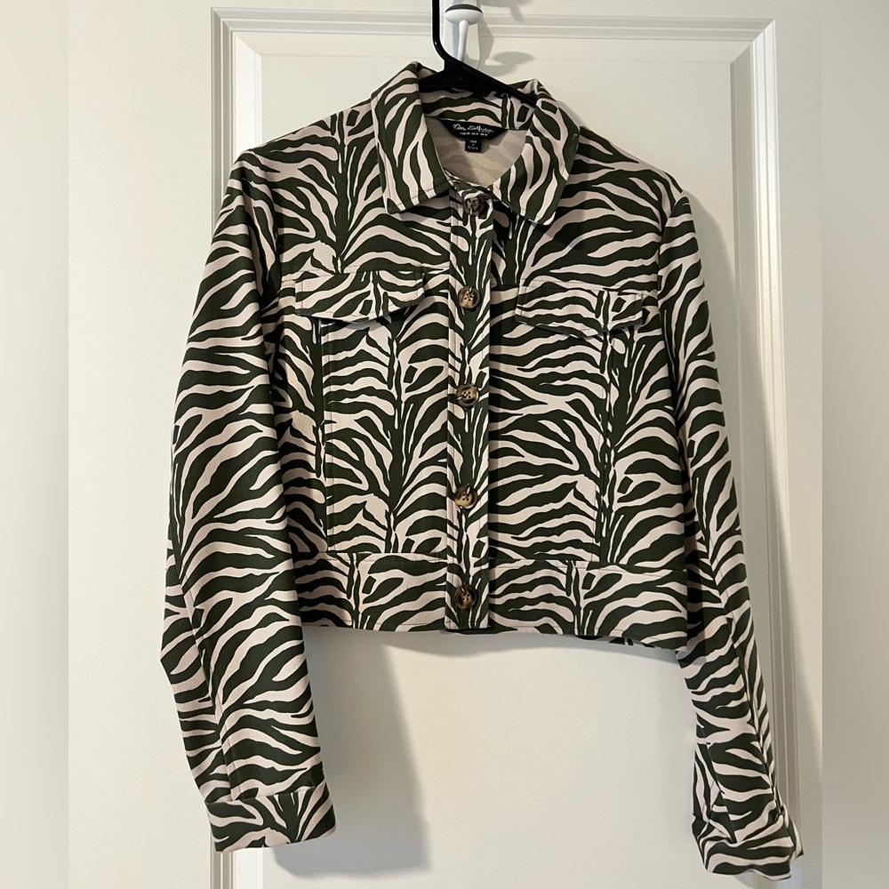 {Miss Selfridge} Cropped Jacket